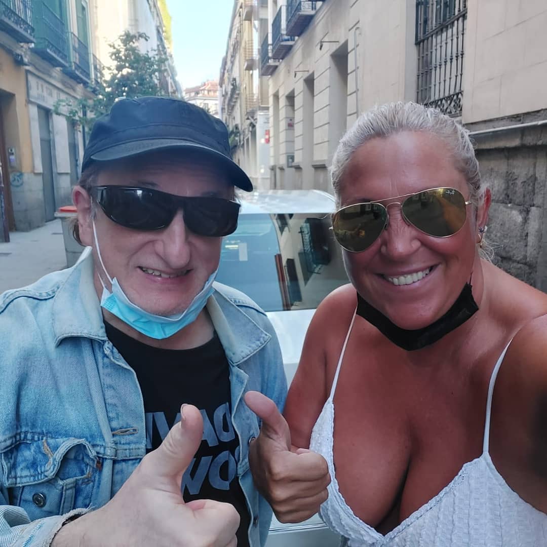 Taxi monovolumen adaptado para personas con movilidad reducida (PMR) con rampa y anclajes seguros; transporte accesible en Colmenar Viejo