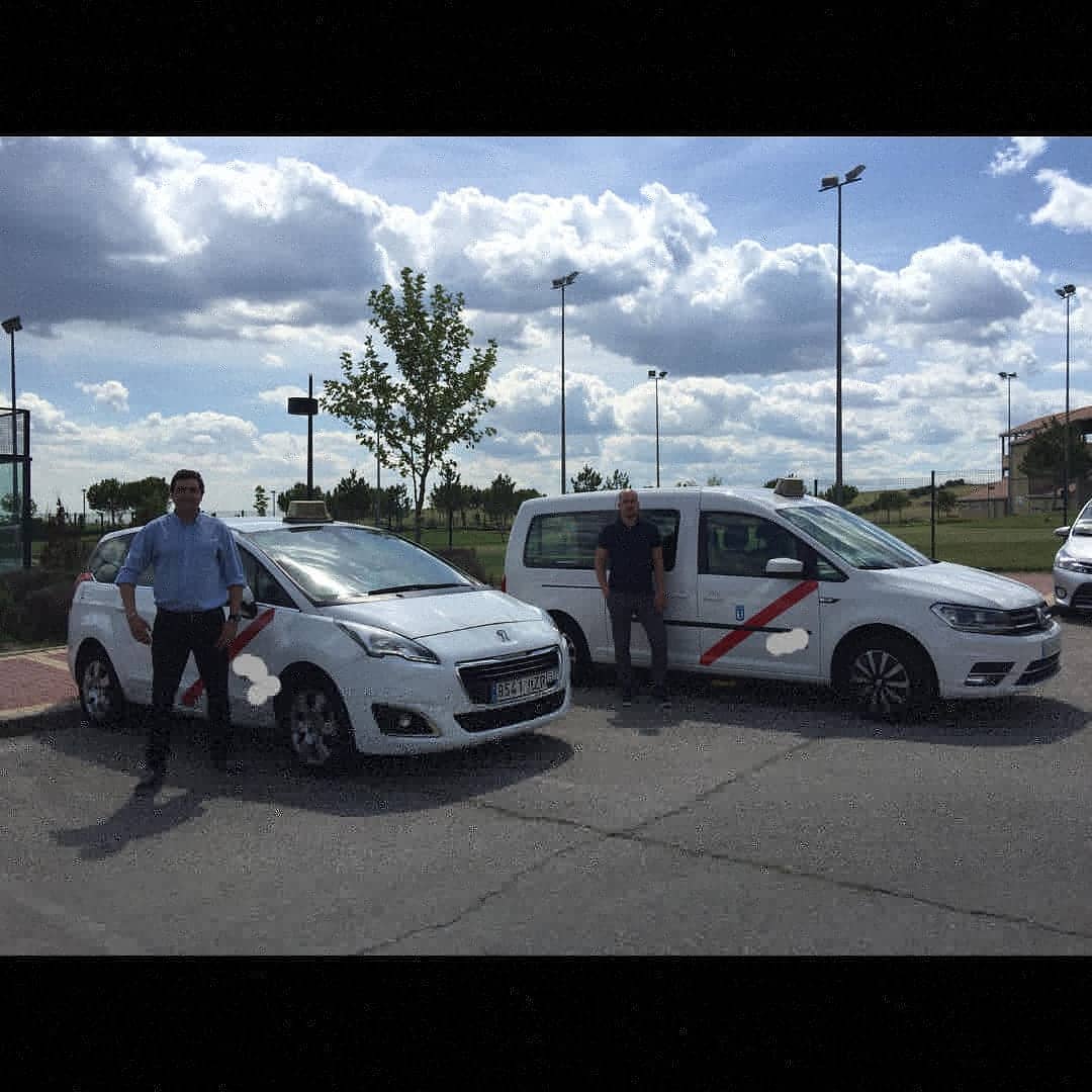 Reservar taxi económico para traslado de larga distancia